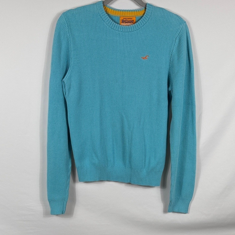 Vintage Hollister Men's Teal Crewneck Ribbed Sweater. Size M. No flaws. Cotton